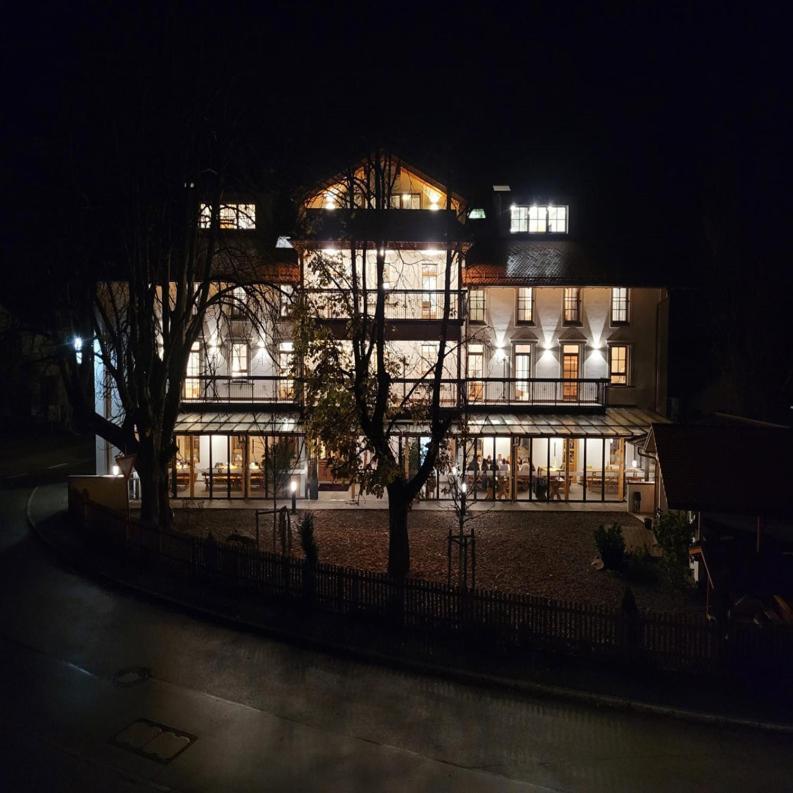 Gasthof & Hotel Bichler Emmering  Bagian luar foto