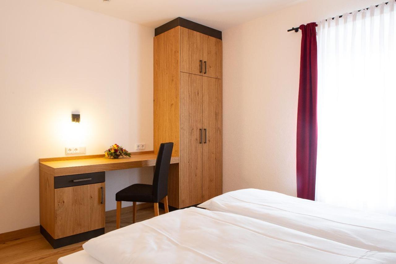 Gasthof & Hotel Bichler Emmering  Bagian luar foto